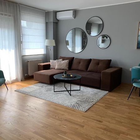 Gemini Apartment 3 - Modern Apartment With City View Novi Sad Eksteriør bilde